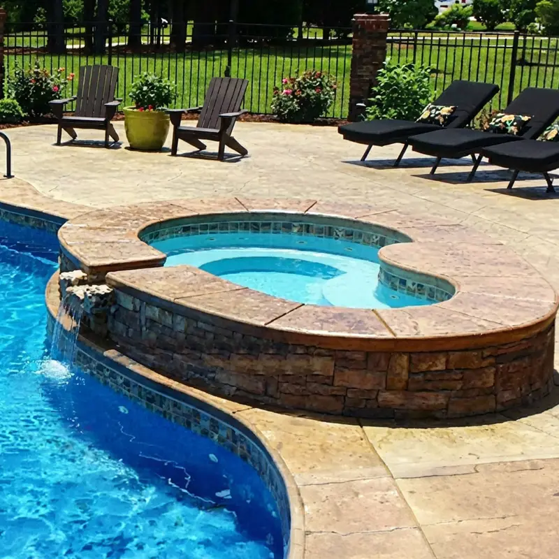 10' x 7' Kidney Spillover Spa